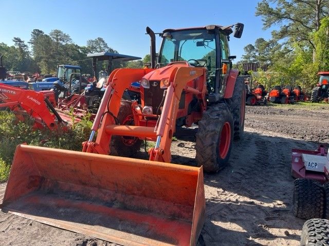 M135GX Tractor with Loader, 4 rear remotes auto leveling  5400 hours