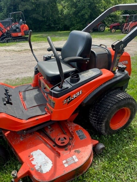 ZD331 Used Mower 1500hrs